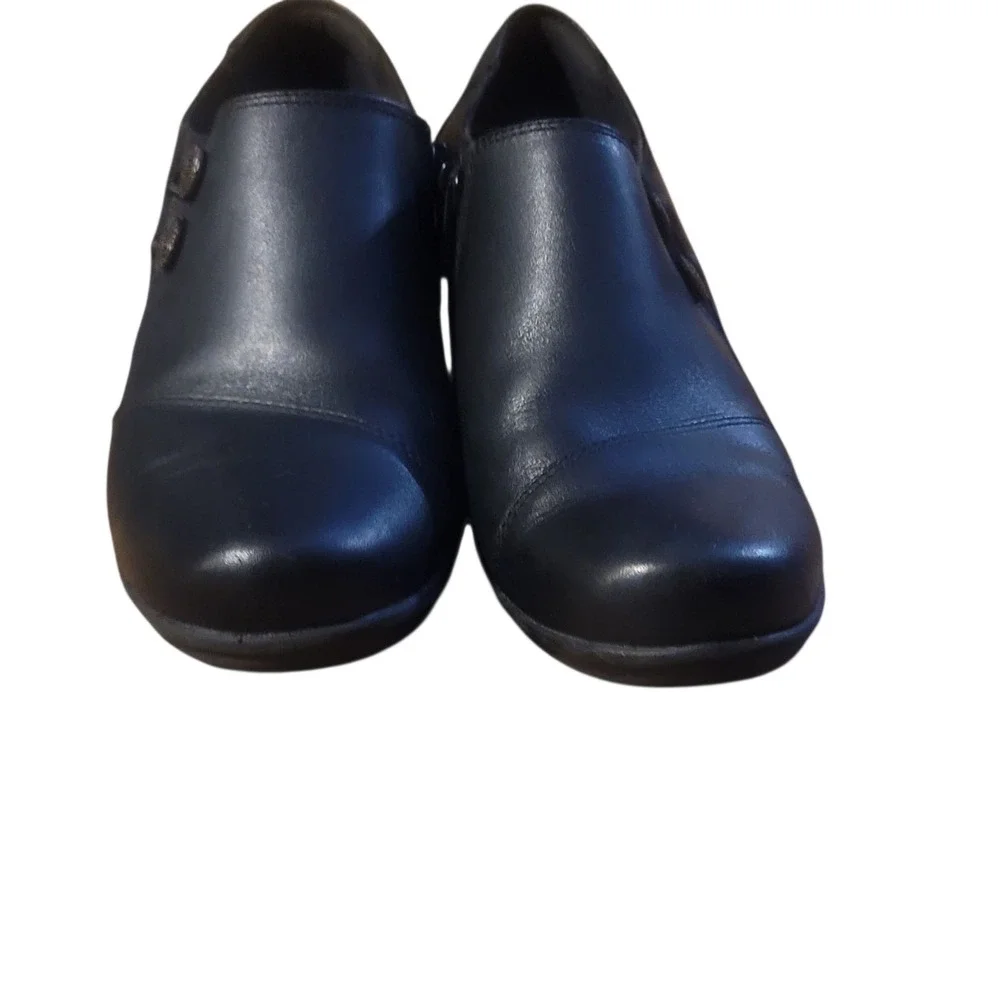 Clarks Collection 8.5 Black Leather Button Zip Ankle Booties Shooties Block Heel